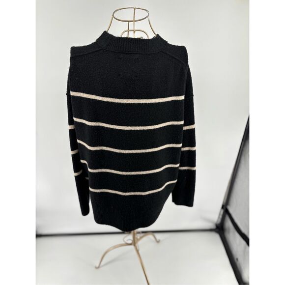 Aerie unreal black stripe sweater women’s size XS - Picture 10 of 10